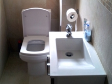 bathroom2