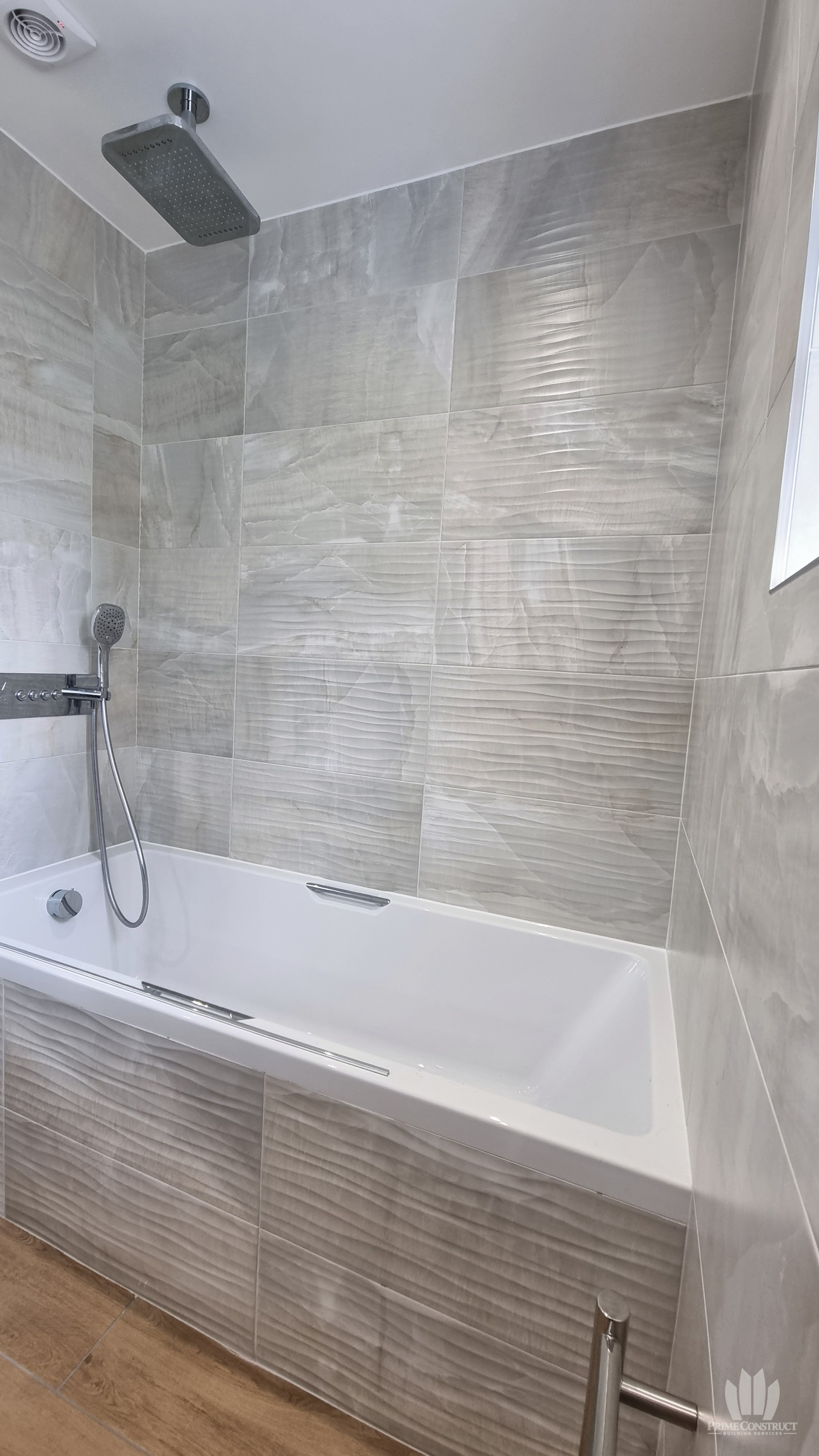 Bath and shower fittings